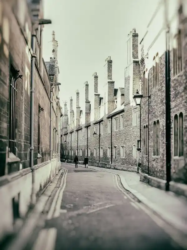 Hassle-Free Returns Cambridge A Street Within
